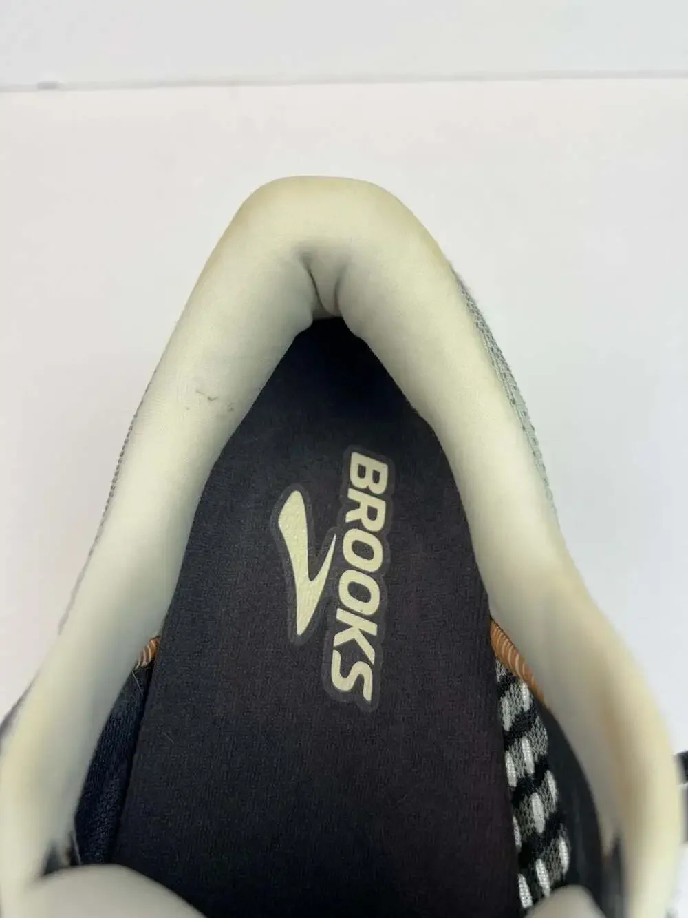 Brooks Adrenaline GTS 24 Women’s Size 11 B Green Mercury Copper 1204261B030